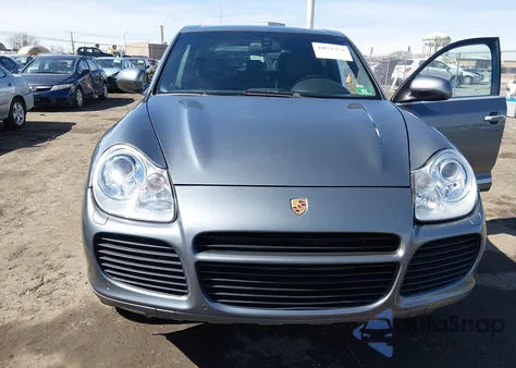 2005 Porsche Cayenne Turbo z USA, uszkodzony, nr VIN WP1AC29P95LA92320